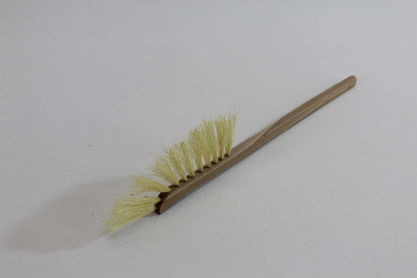 Leichtmetall-Felgenbürste / Fibre klein, rund, Haarlänge 4 cm