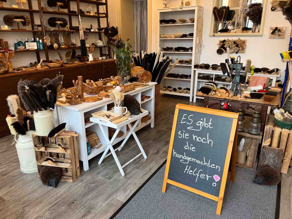 Spülbürste groß, aufgeschweift mit Stiel / Fibre